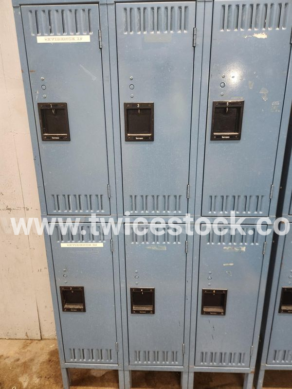 Locker Set